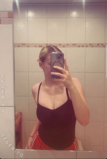 Full leaked Jolin private photo