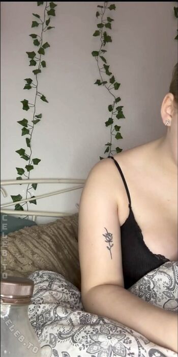 Full leaked Jolin private photo