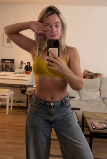 Full leaked Joy esther private photo