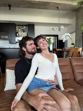 Full leaked Julesari  page private photo