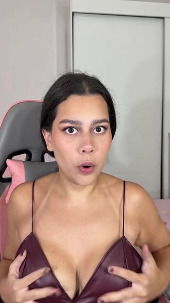 Full leaked Julia alvarenga private photo