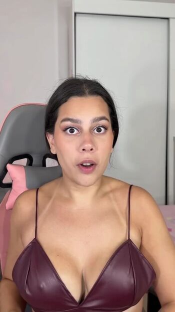 Full leaked Julia alvarenga private photo