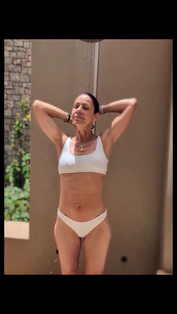 Julia Bradbury