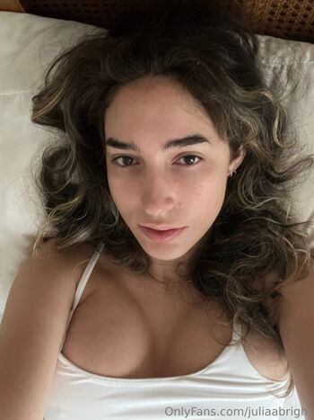Full leaked Julia bright private photo