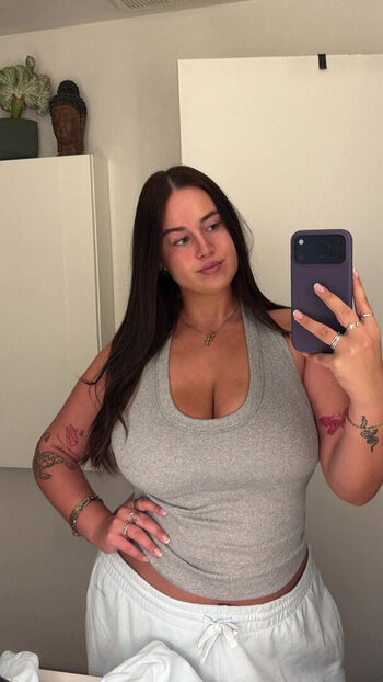 Full leaked Julia dube private photo