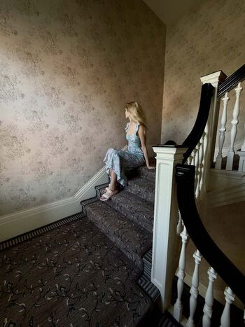 Full leaked Julia fox private photo