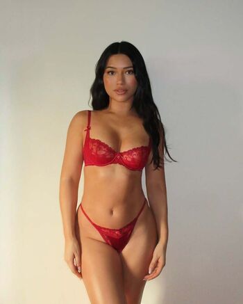 Julia Kelly