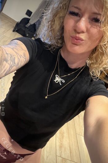 Full leaked Julia kern private photo