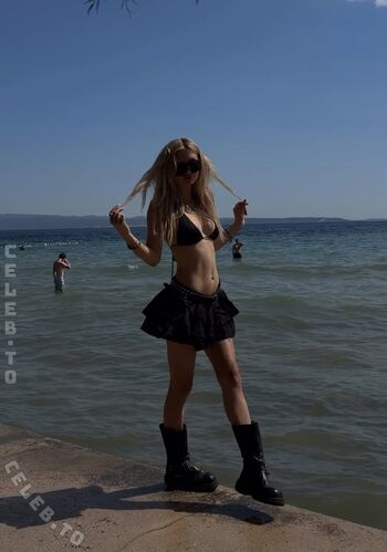Full leaked Julia wulf private photo