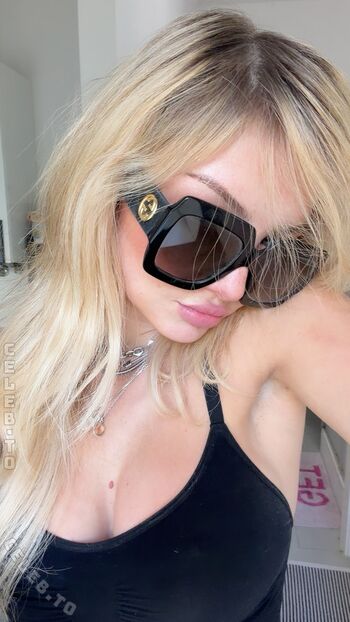 Full leaked Julia wulf private photo