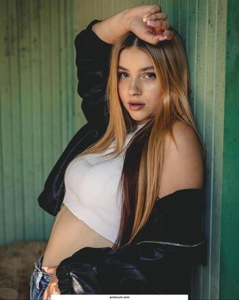 Full leaked Julia zugaj private photo