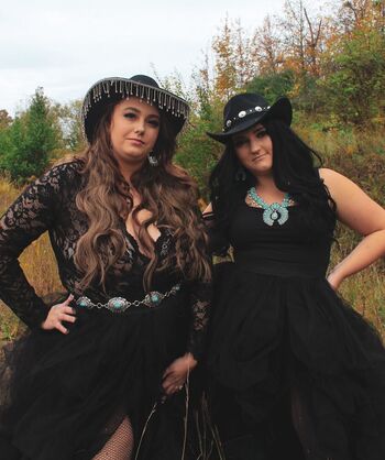 Julie1030 / Mariebaby1622