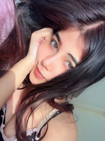 Full leaked Justbeingkayra page private photo