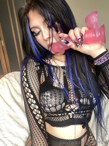 Full leaked Justevaxo private photo