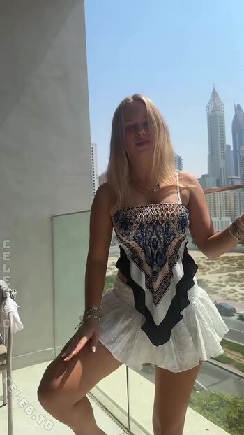 Full leaked Justfranzi x private photo
