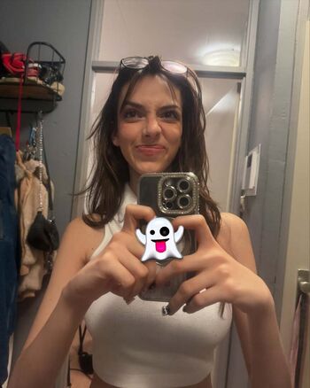 Full leaked K chw private photo