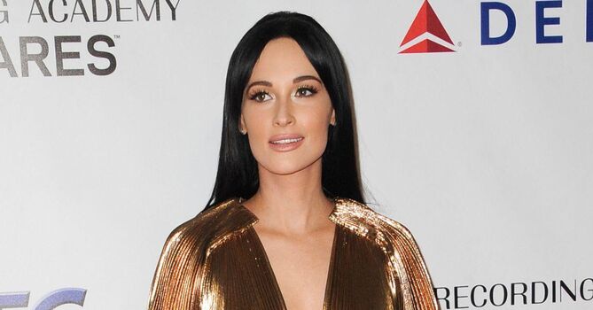 Full leaked Kaceymusgraves private photo