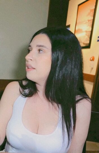 Full leaked Kaelyn private photo