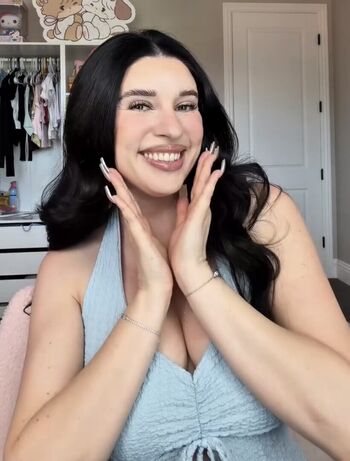 Full leaked Kaelyn private photo