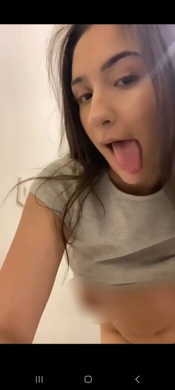 Full leaked Kahina private photo