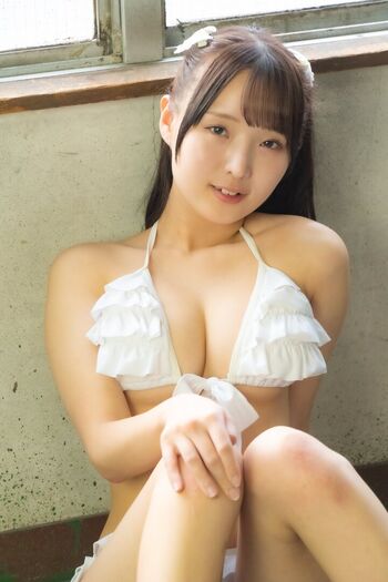 Kaho Kisuo 来生かほ