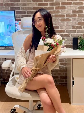 Leaked Grom burja/ private photo viral onlyfans