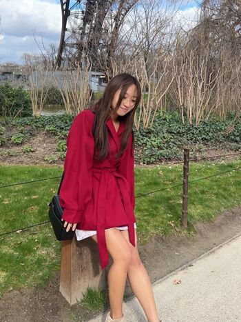 Leaked Leia velvet/ private photo viral onlyfans