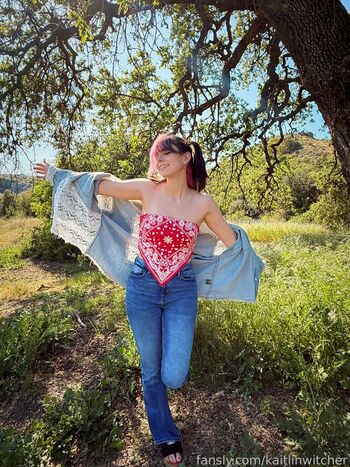 Full leaked Kaitlin witcher private photo