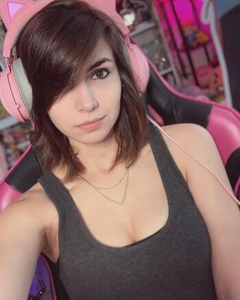 Full leaked Kaitlin witcher private photo