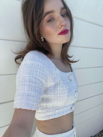 Full leaked Kaitlyn dever private photo