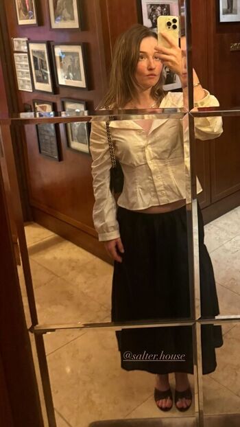 Full leaked Kaitlyn dever private photo
