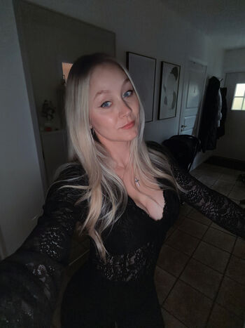 Full leaked Kandyland private photo