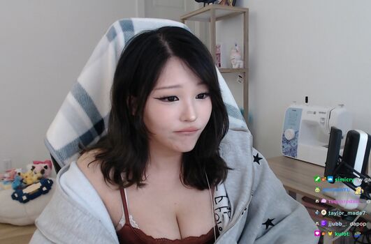 Full leaked Kang hee yoon page private onlyfans photo