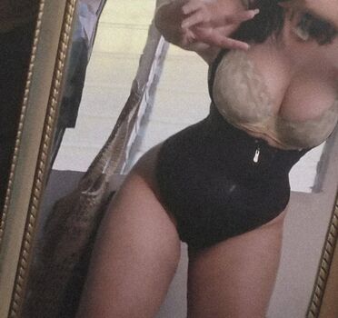 Full leaked Kanya chwan private photo