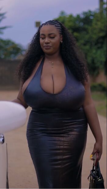 Full leaked Karachika private photo