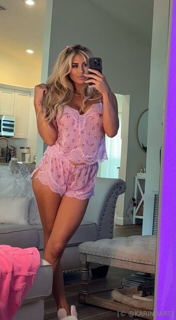 Full leaked Karinhart private photo