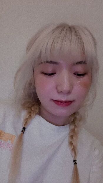 Full leaked Karinnoracam private photo