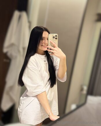 Full leaked Karisha x private photo