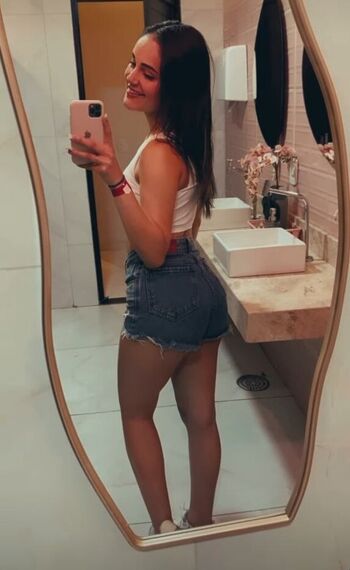 Full leaked Karla hellen private photo