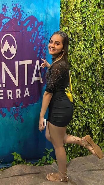 Full leaked Karla hellen private photo