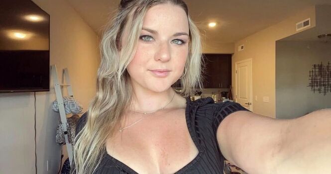 Full leaked Karlee lanthorn private photo