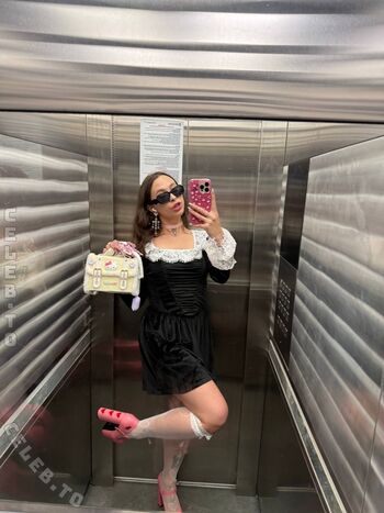 Full leaked Karolineneuerx private photo