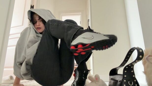 Full leaked Karrambaby private photo