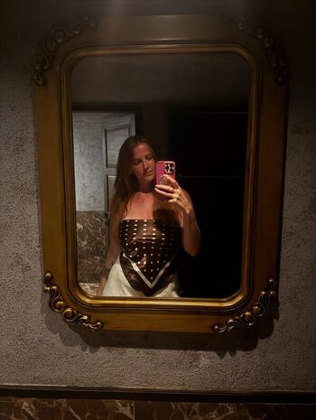 Full leaked Kat andrews private photo