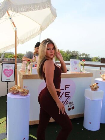 Katalina Cartmel / Katalinacarttmel / Katcartmel