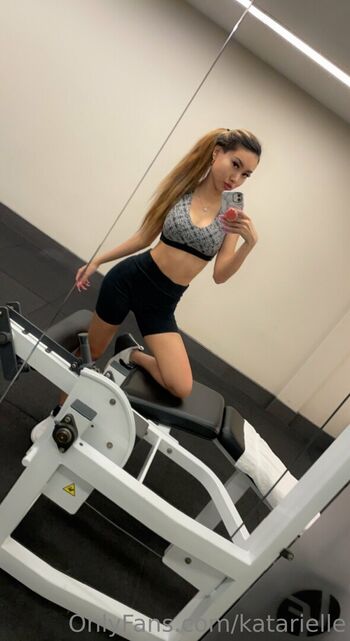 Full leaked Katarielle private photo