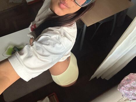 Full leaked Katbrownn private photo