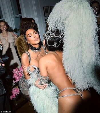 Full leaked Kate kim private photo