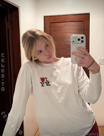 Full leaked Kathrynn private photo
