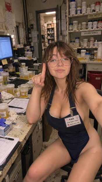 Full leaked Katie elizzy bugs private photo